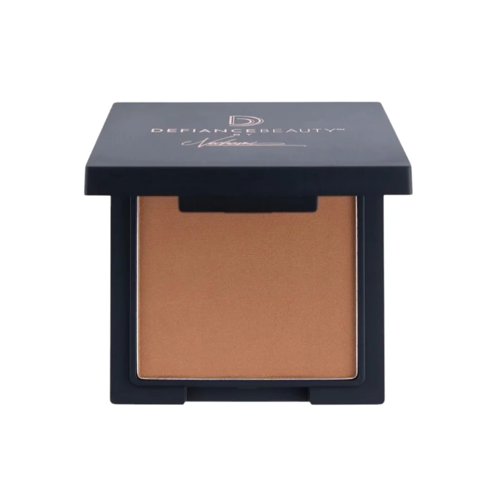 NIB Defiance Beauty Defiance BeautyGoddess Glow - Satin Sovereign Bronzer​